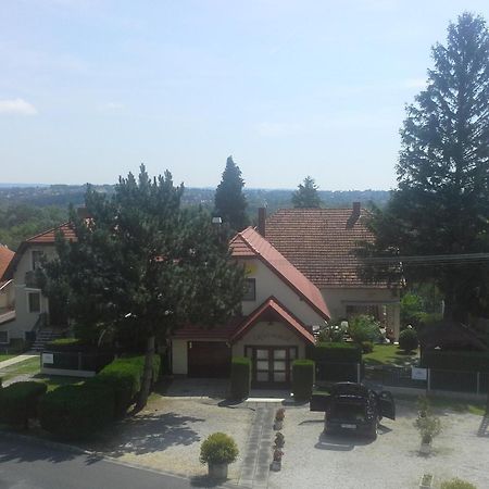 Friends Villa Apartments Hévíz Esterno foto