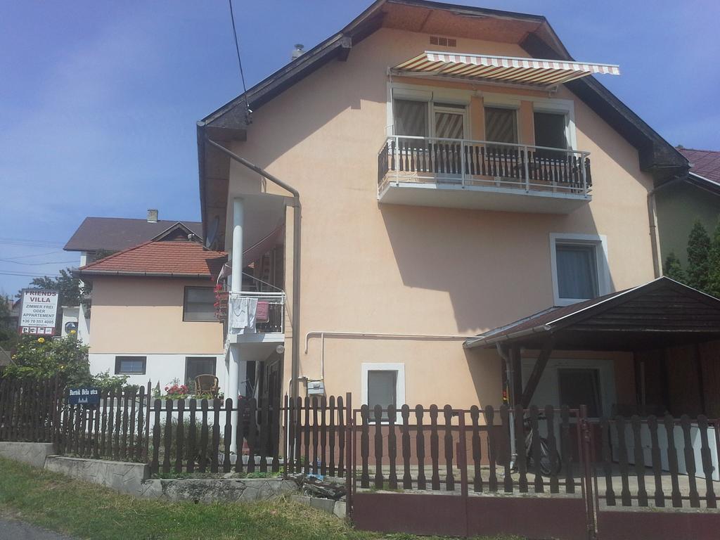 Friends Villa Apartments Hévíz Esterno foto