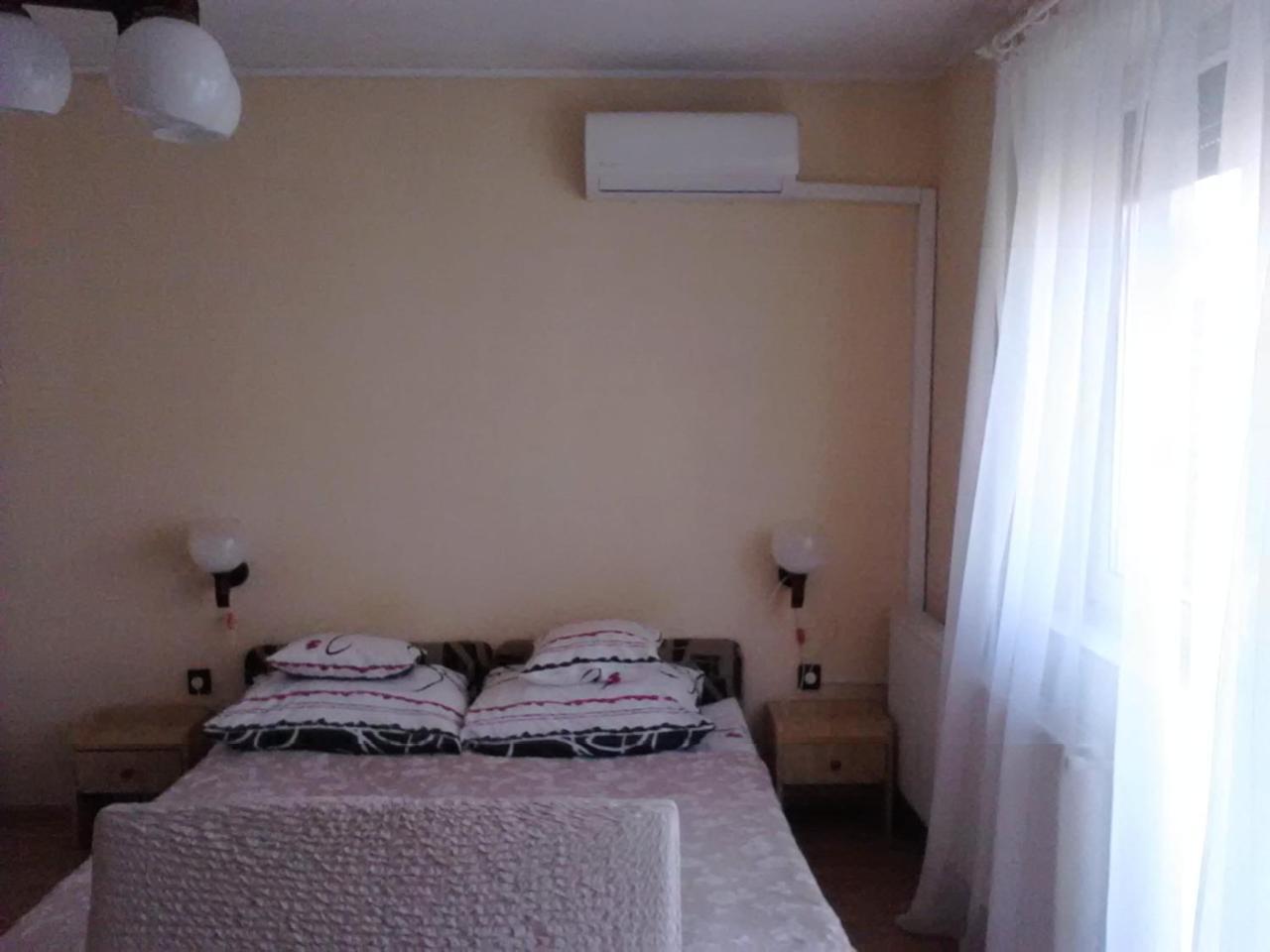 Friends Villa Apartments Hévíz Esterno foto